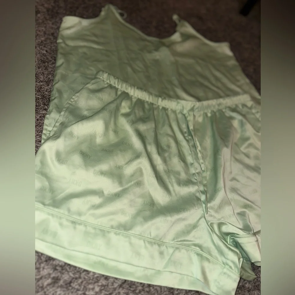 Women’s DKNY Mint Green Sexy Silky 2-Piece Short Tank Loungewear Set Size XL NWT